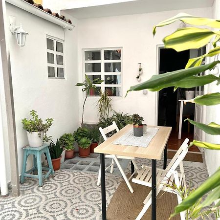 Shared Apartment With Bright Private Patio In Lisboa Exteriér fotografie
