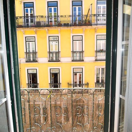 Shared Apartment With Bright Private Patio In Lisboa Exteriér fotografie